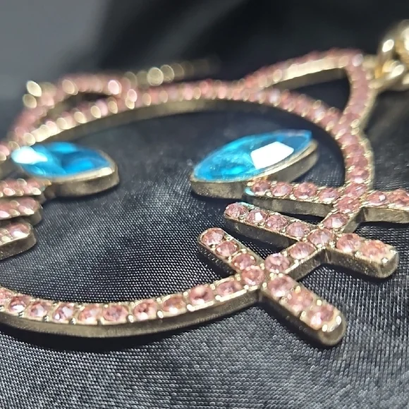 Betsey Johnson Pink Cat Face Necklace with Blue Crystal Eyes - Picture 3 of 3